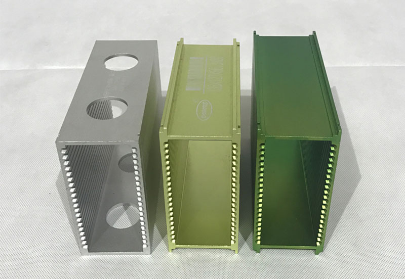 铝料盒表面氧化处理实拍图