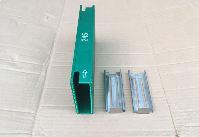 定制电子贴片盒产品.jpg